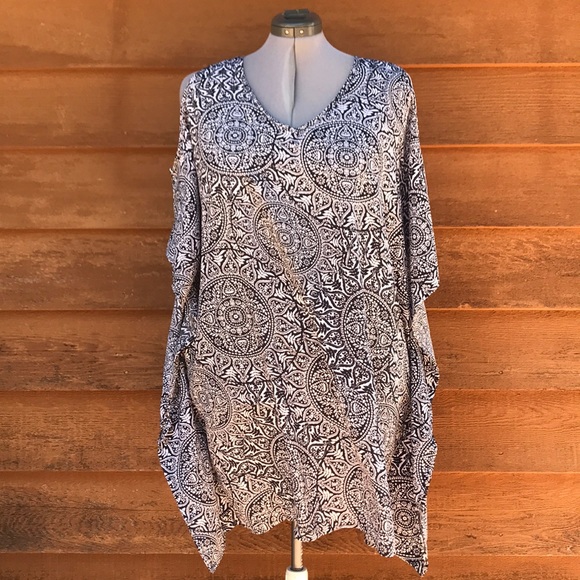 Jedzebell Tops - Jedzebel | Santa Cruz | Poncho Top